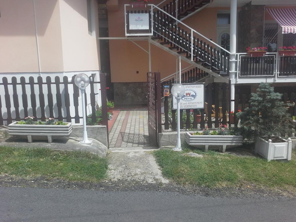 Friends Villa Apartments Heviz Exterior photo