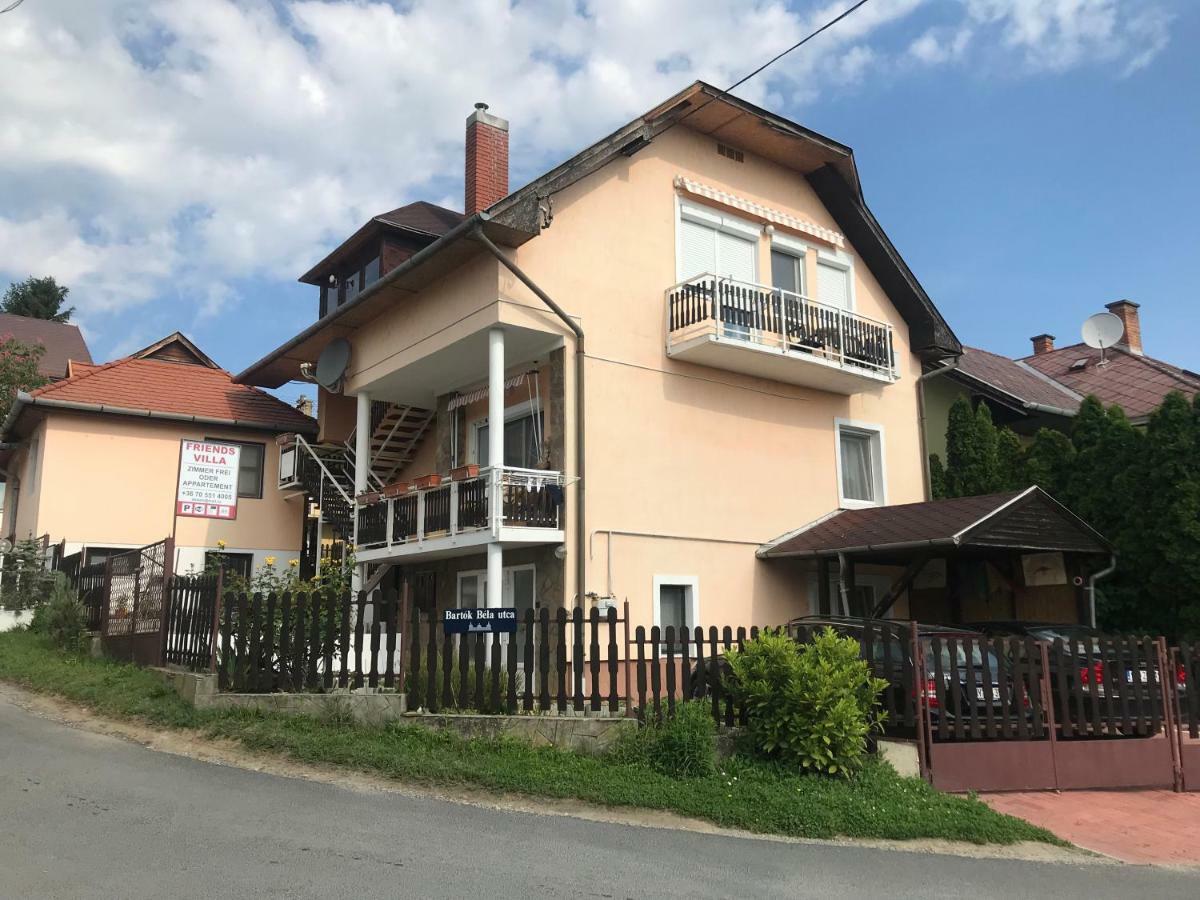 Friends Villa Apartments Heviz Exterior photo